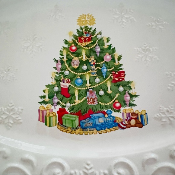 Temp-Tations by Tara Elegant 14" "David's Christmas" Platter - Like New - Picture 4 of 7